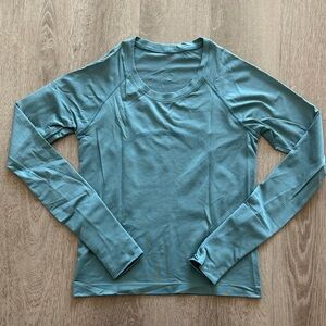 Lululemon Swiftly Tech Long Sleeve Size 6
